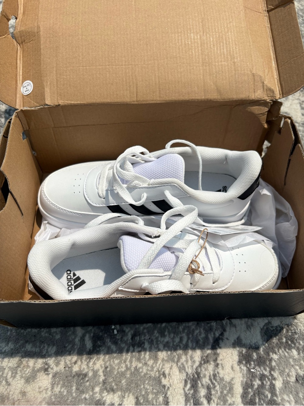 NWT Adidas Breaknet 2.0 K White Black Sneakers Kids US 3 HP8956 Court Shoes